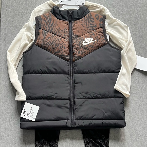 NWT Nike Girls Puffer  Vest Jacket and Leggings and long sleeve set size 6 & 6X - Picture 2 of 6